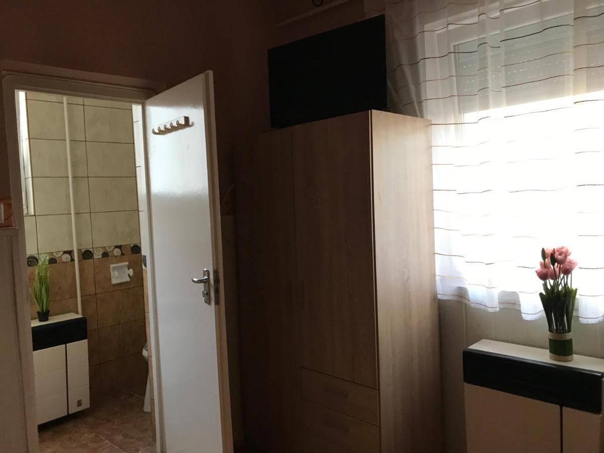 Summer Apartman Apartment Hajduszoboszlo Ngoại thất bức ảnh